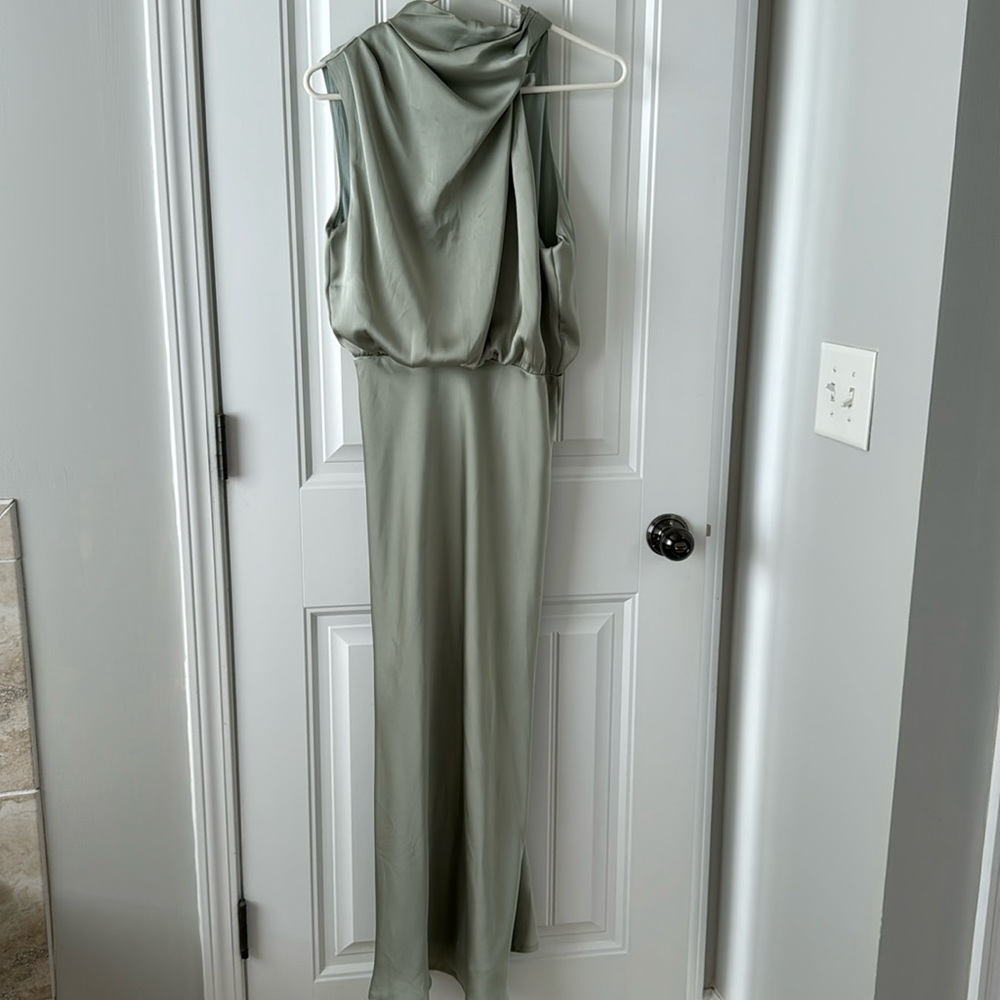 Elegant Green Midi Dress